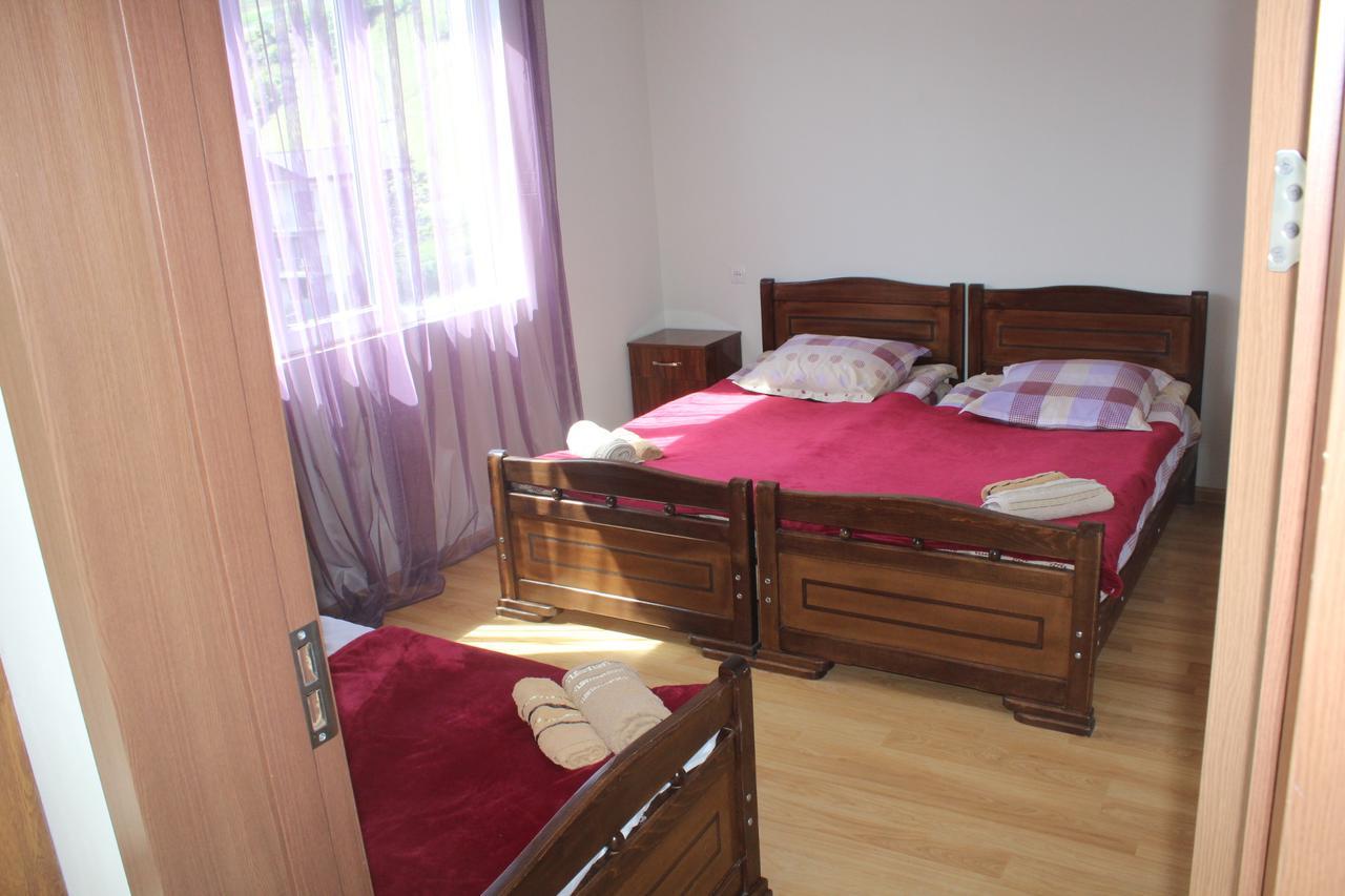 Mariana's Guest House Mestia Extérieur photo